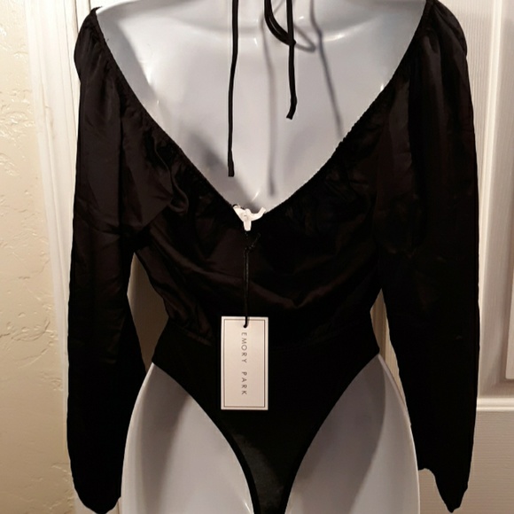 🥰Host Pick!🥰Emory Park Black Bodysuit - Picture 3 of 5